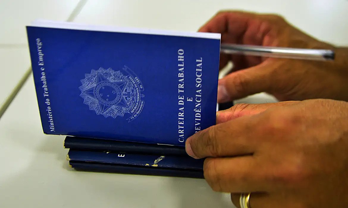 MPquereonerasetoresjprejudicaeconomiadizautordeprojetoqueprorrogoudesoneraodafolha_0338850001707973897.jpeg