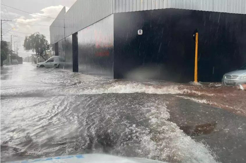 chuva-forte-bauru-fala-marilia