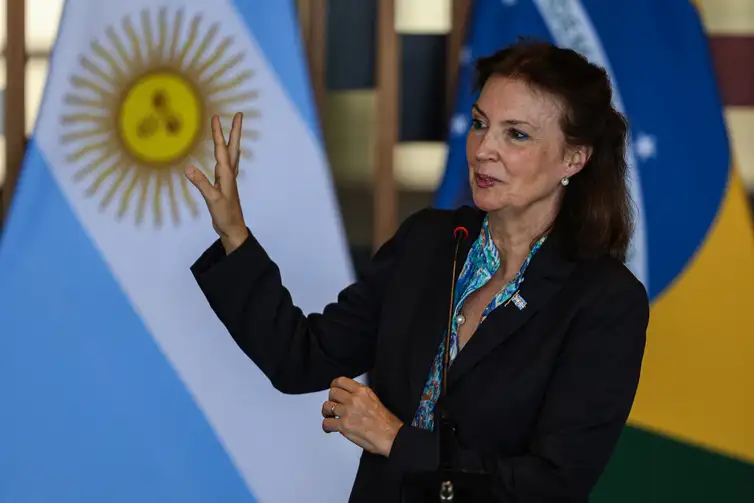 brasil-argentina-fala-marilia1