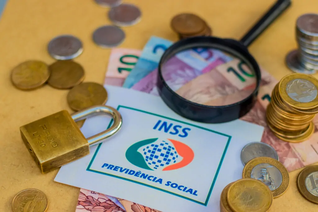 Apos-fraudes-no-INSS-vitimas-terao-dinheiro-de-volta-ja-tem-data-para-isso-acontecer-1024x683
