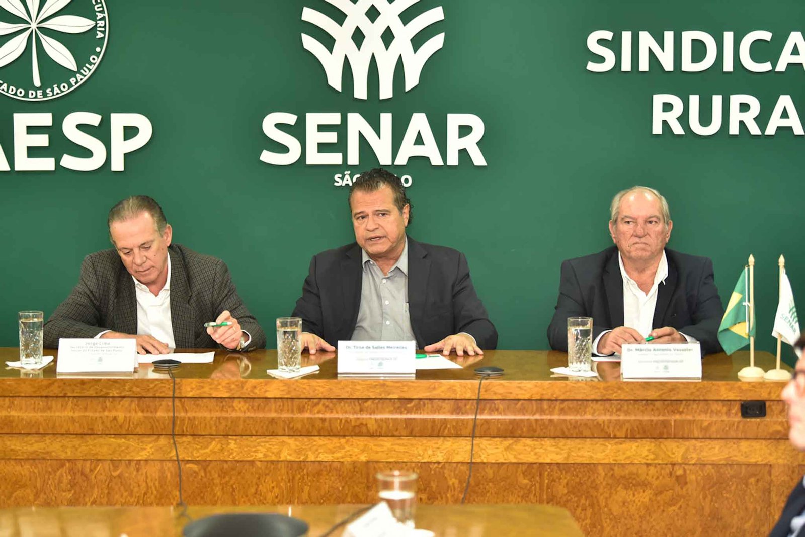 REUNIAO-SECRETARIO-DESENVOLVIMENTO-ECONOMICO-3900