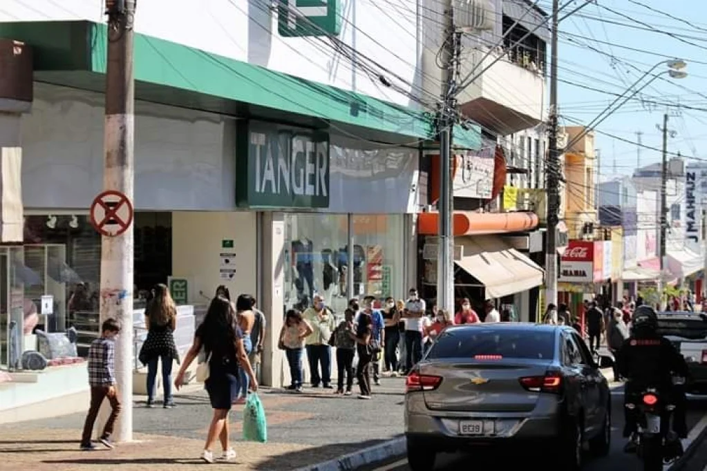 comercio-quarentena_1606847434