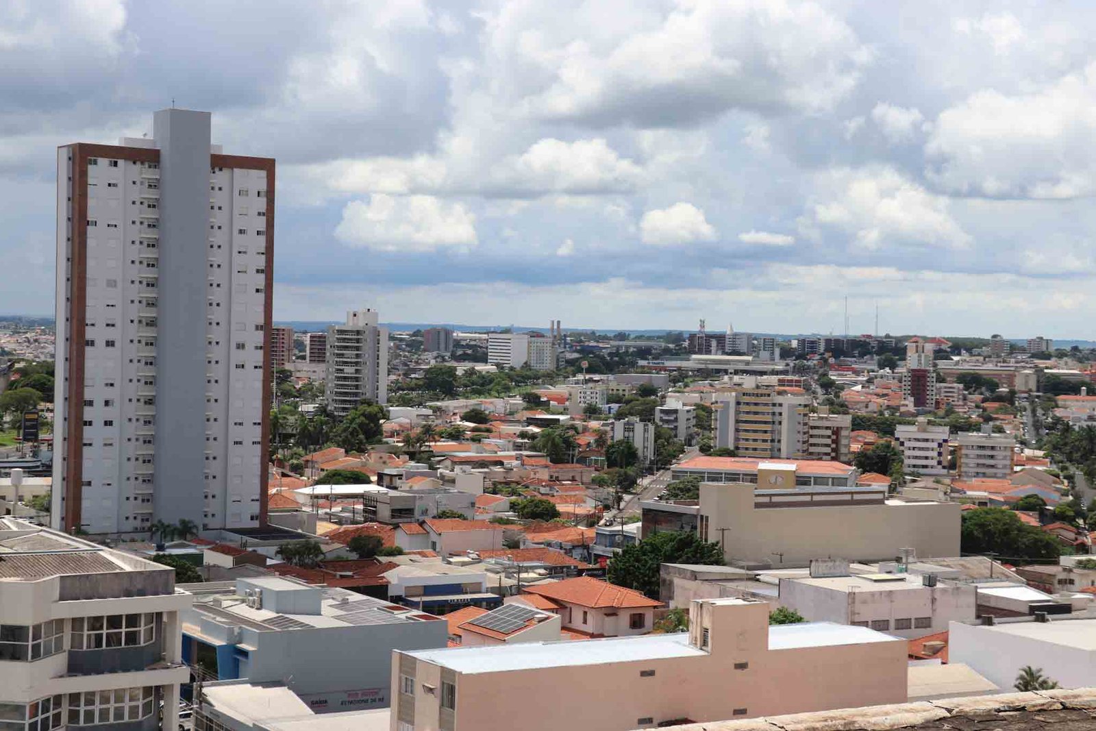 30-05 Marília encerra abril com saldo positivo de 232 empregos e 651 novas empresas