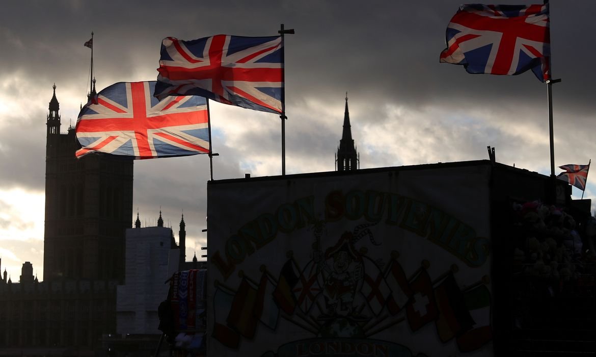 2022-11-25t181545z_1_lynxmpeiao0t6_rtroptp_4_britain-politics