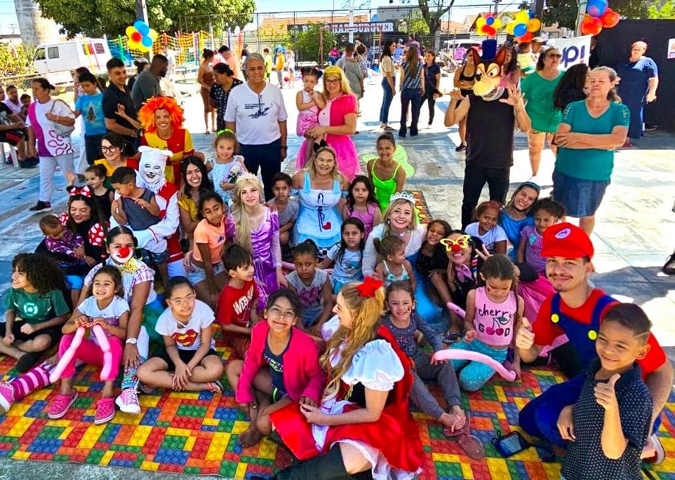 01-09 Prefeitura reúne crianças em dia de muitas brincadeiras em evento Espaço da Criança3