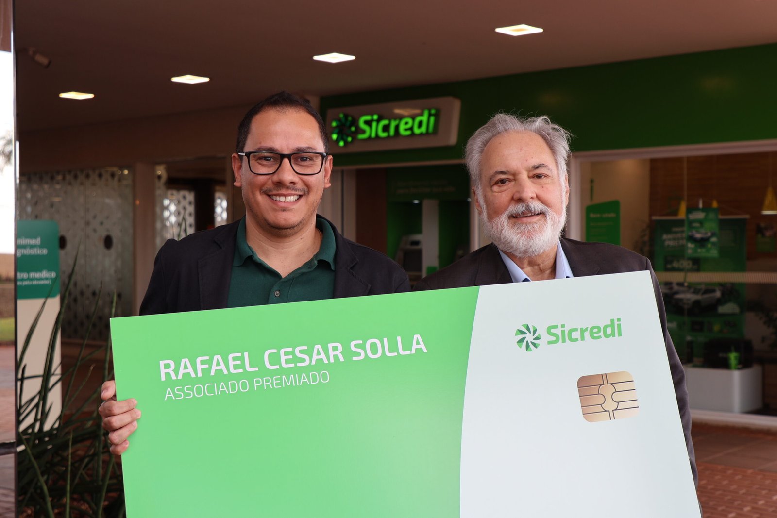 Associado com o Presidente da cooperativa