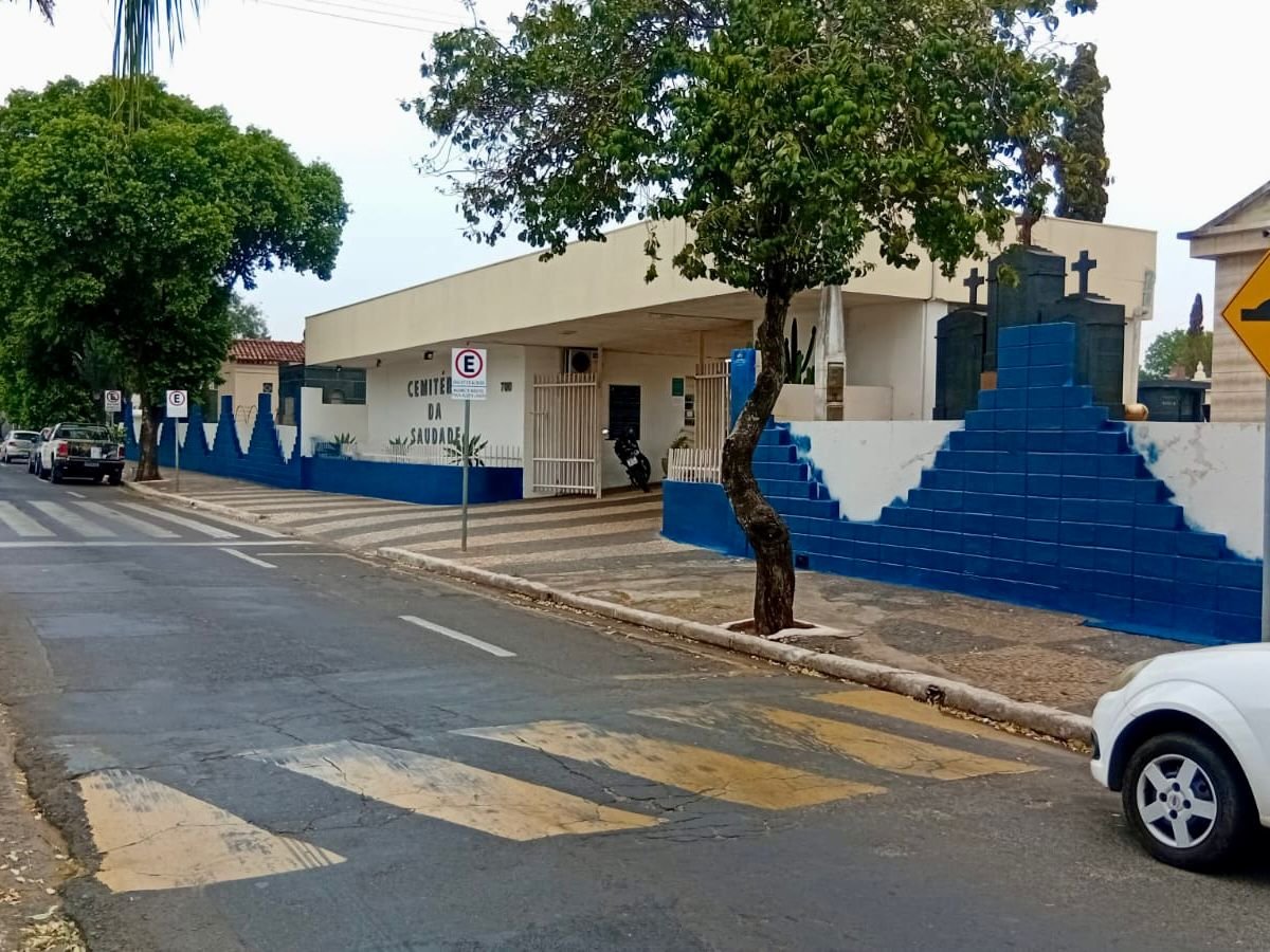 13-10 Termina dia 19 o prazo para reforma em túmulos e capelas no Cemitério da Saudade (2)