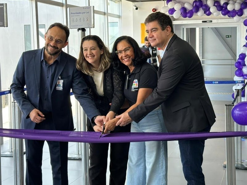 Corte de fita inaugural da rota São Luís-São Paulo/Congonhas (Divulgação LATAM)