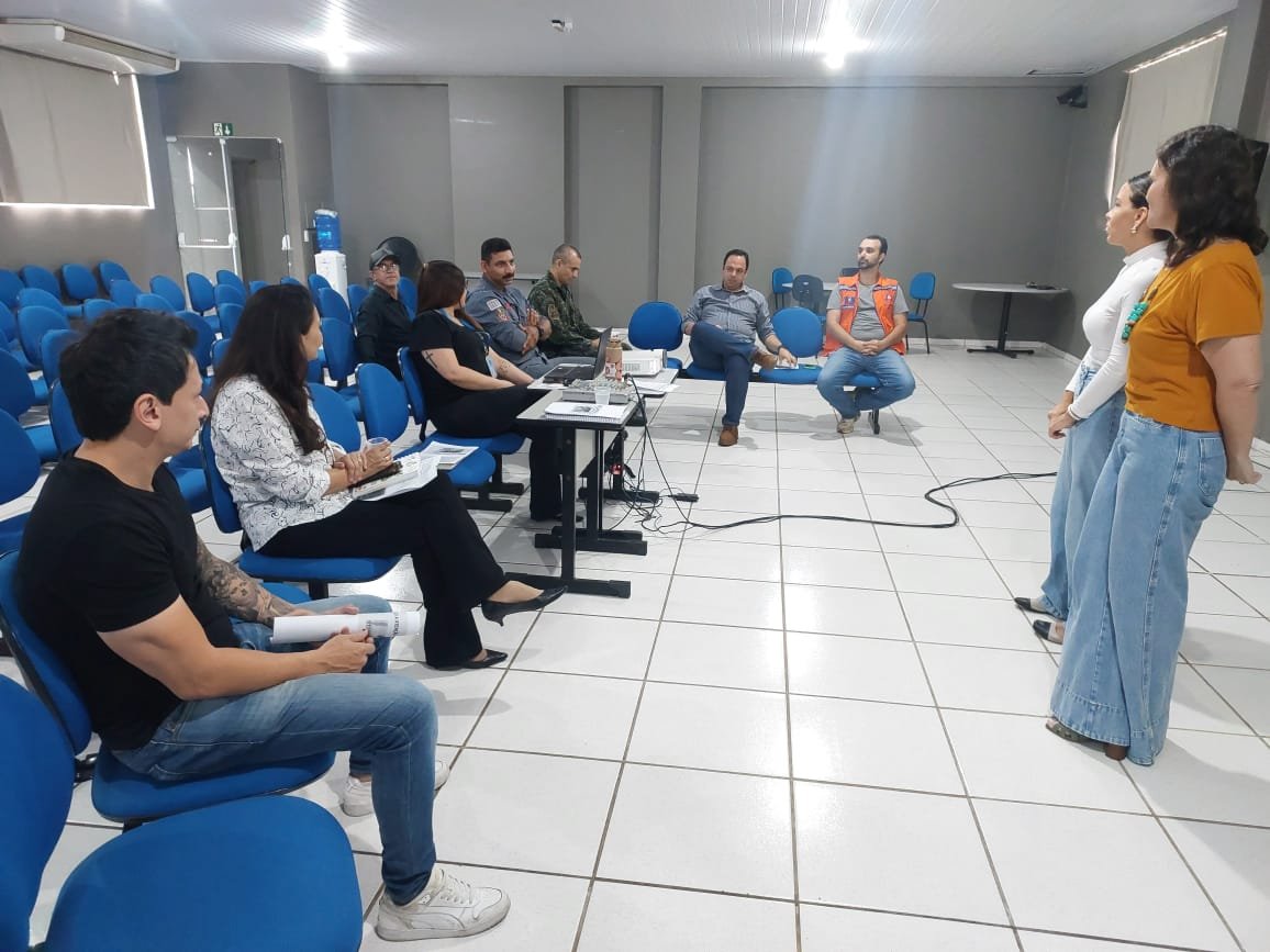 17-11 Prefeitura e parceiros vão criar Comissão de Prevenção e Combate a Incêndios5