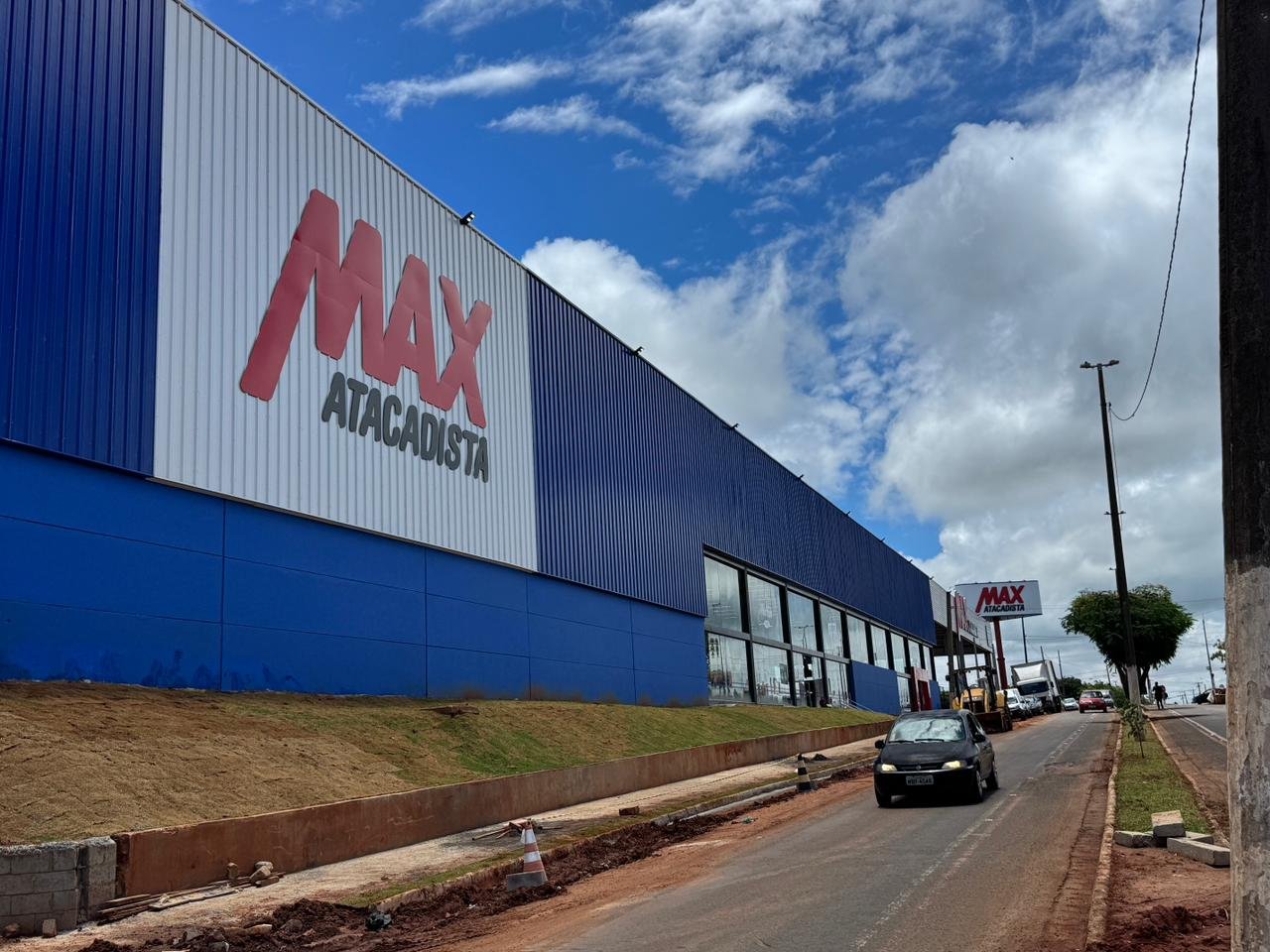 24-11 Marília avança no crescimento econômico com inauguração de mais loja do Max Atacadista2