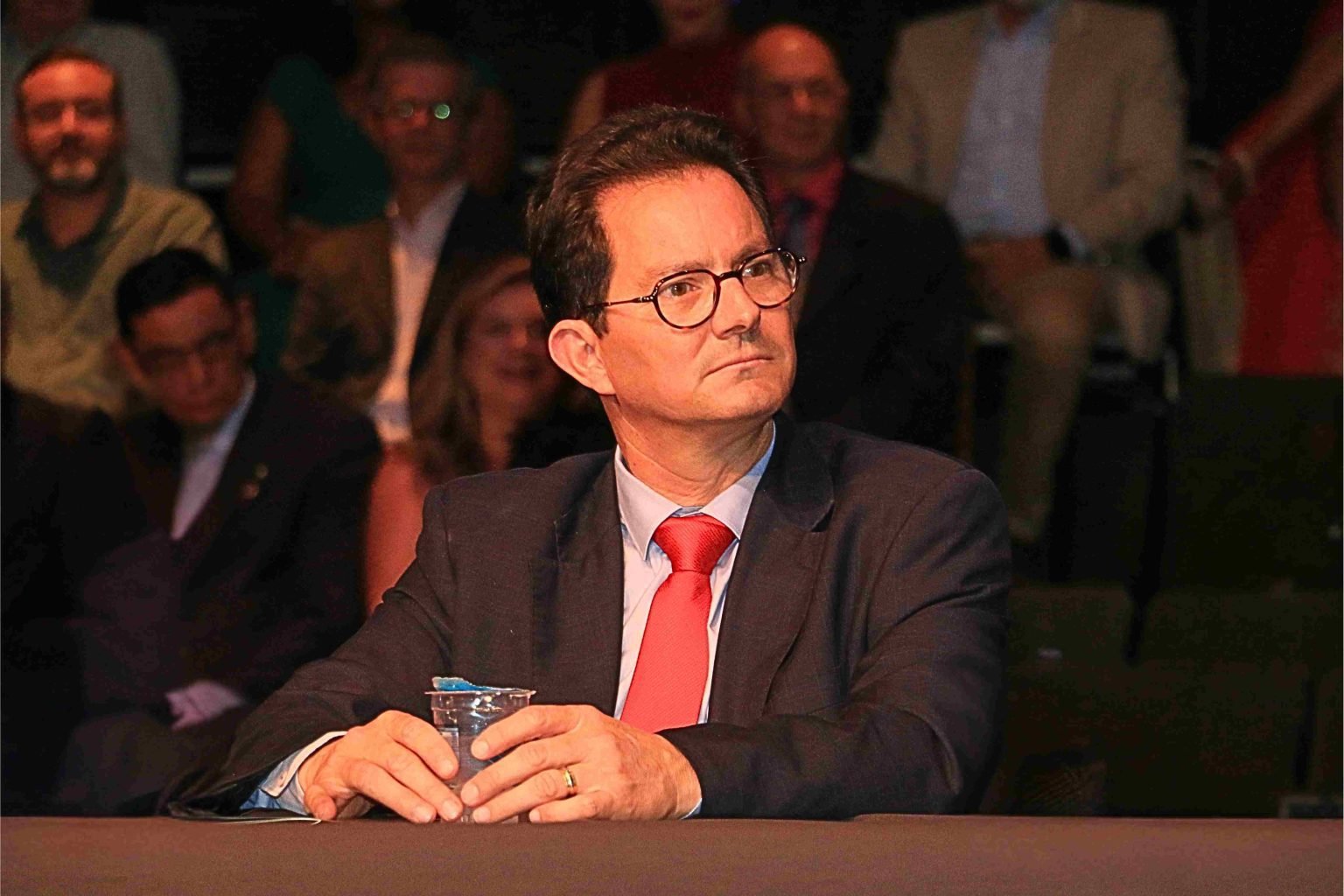 Mantelli-051125-A-1536x1024