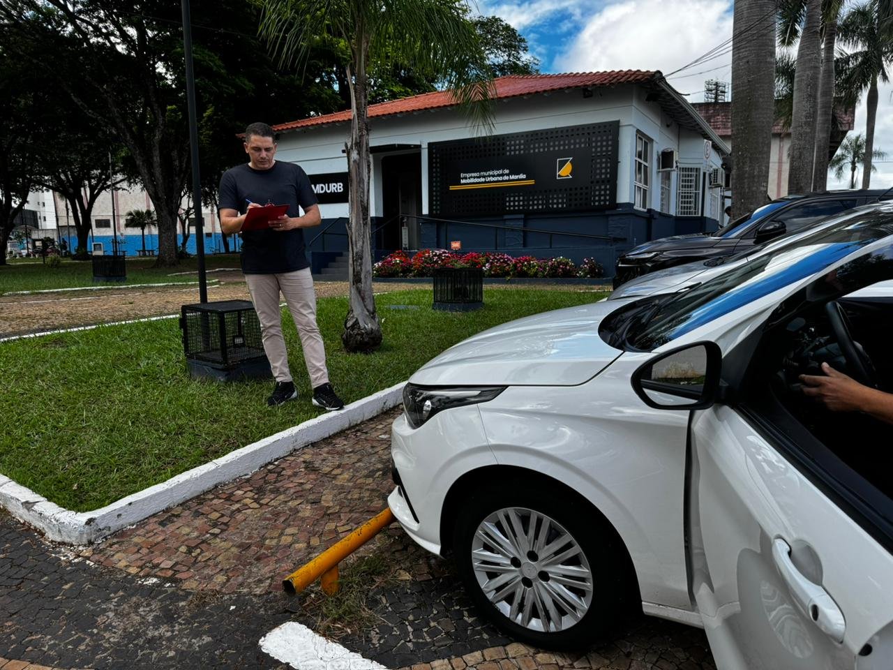 10-02 Emdurb convoca taxistas para vistoria anual dos veículos1