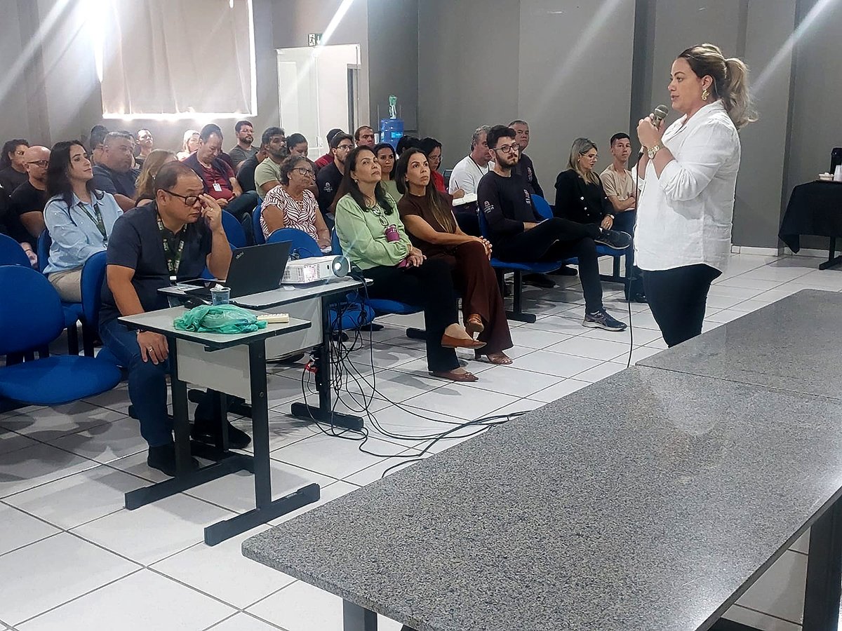 03-03 Saúde realiza capacitação técnica de ACEs e Supervisores para implantação de Ovitrampas4 (1)