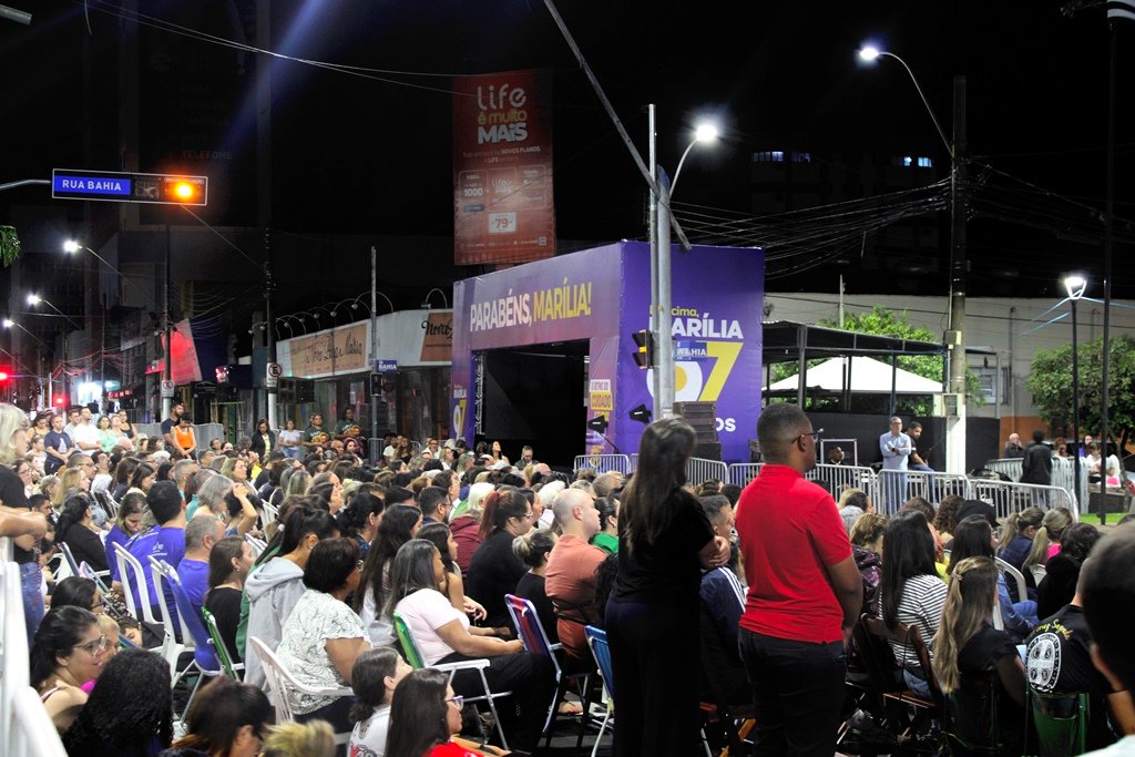04-04 Mais de 400 fiéis participam da transmissão do Santo Rosário com Frei Gilson no aniversário de Marília (3)