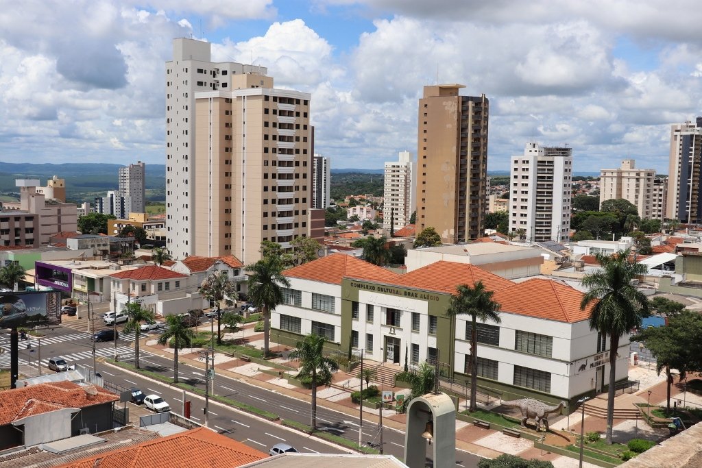 17-04 Prefeitura lança editais de mais de R$ 1,1 milhão para investir em projetos culturais (3)