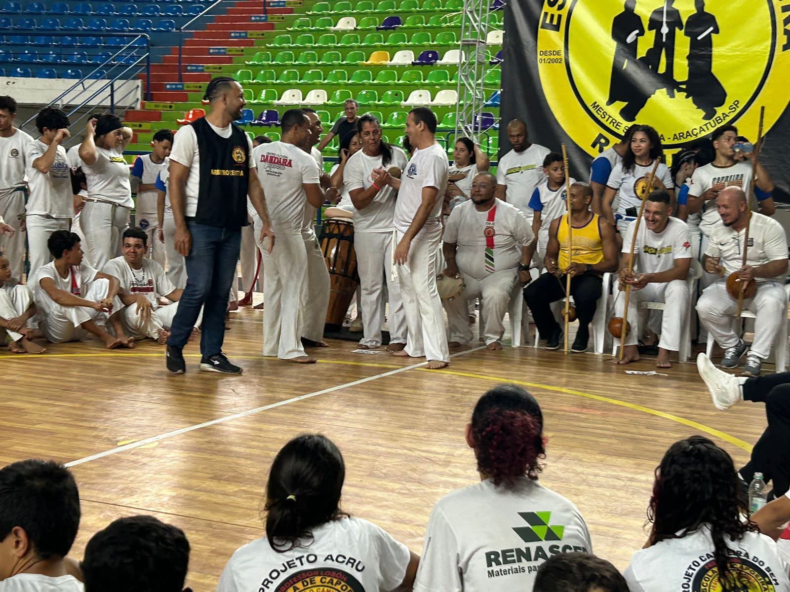 26-05 Capoeiristas do Projeto Social Esportivo de Marília conquistam medalhas em Campeonato Interestadual em Araçatuba1