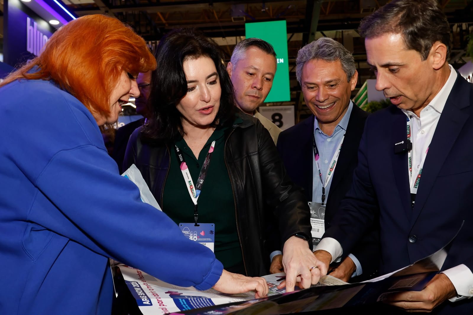 Da esq. p dir. - Sheila Castanha (vice-presidente da Apas), Sérgio Reis (diretor da regional Marília), Simone Tebet e Erlon Ortega, presidente da Apas