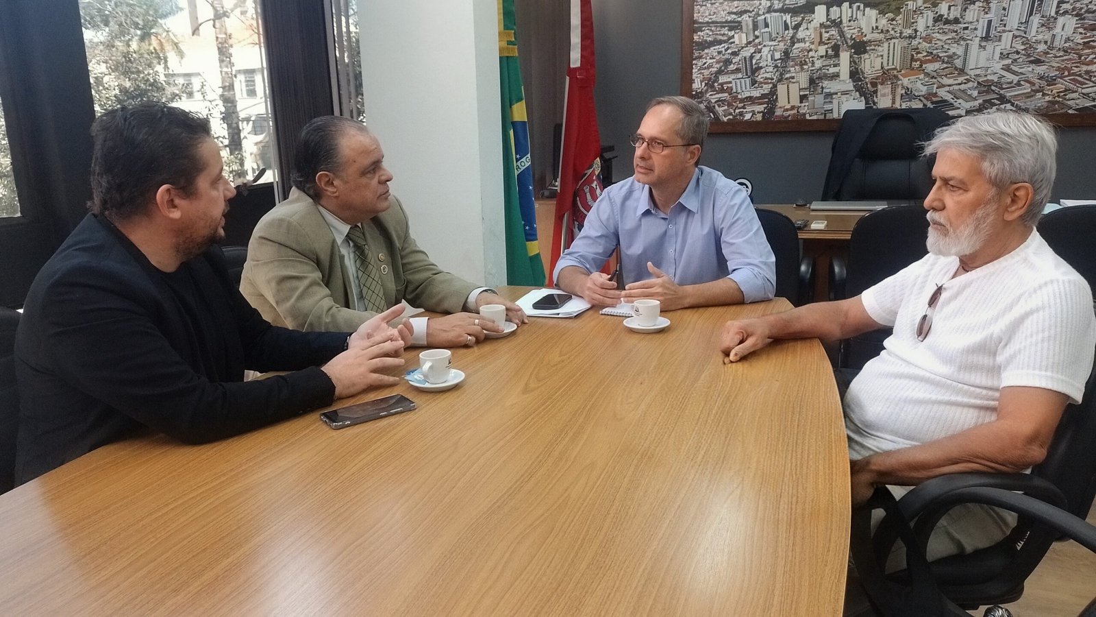 Academia 050826