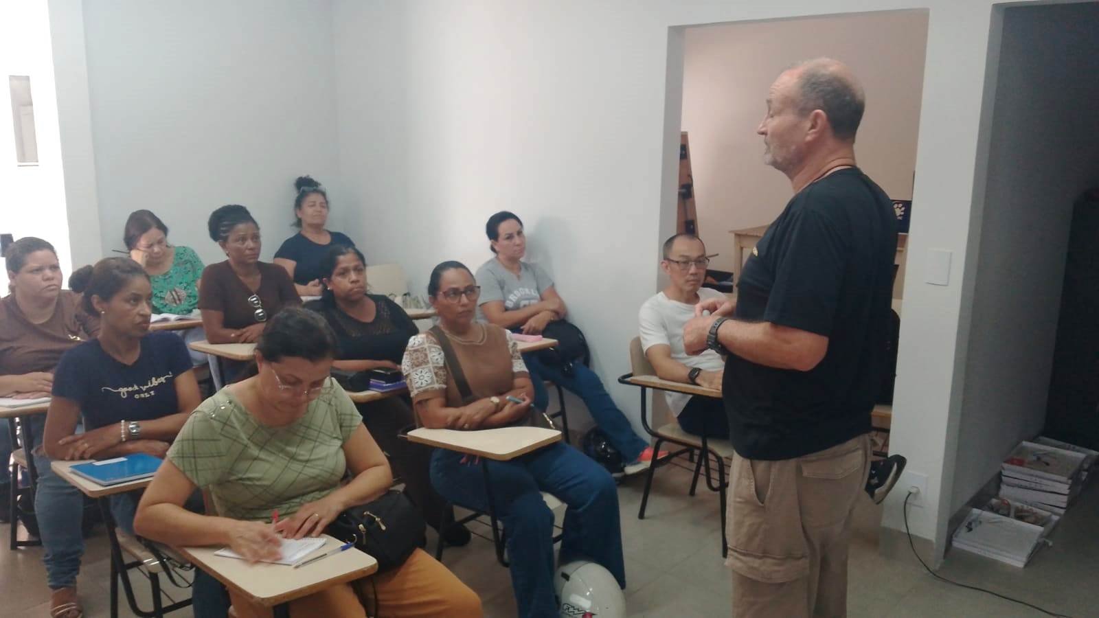 01-09 Ceprom inicia curso de Cuidador de Idosos com vagas esgotadas2