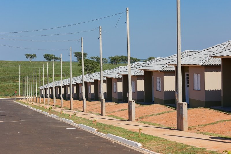 A iniciativa contempla três empreendimentos, distribuídos nos municípios de Assis (120 unidades habitacionais), Santa Cruz do Rio Pardo (25 uhs) e Tupã (23). Crédito: Divulgação SDUH