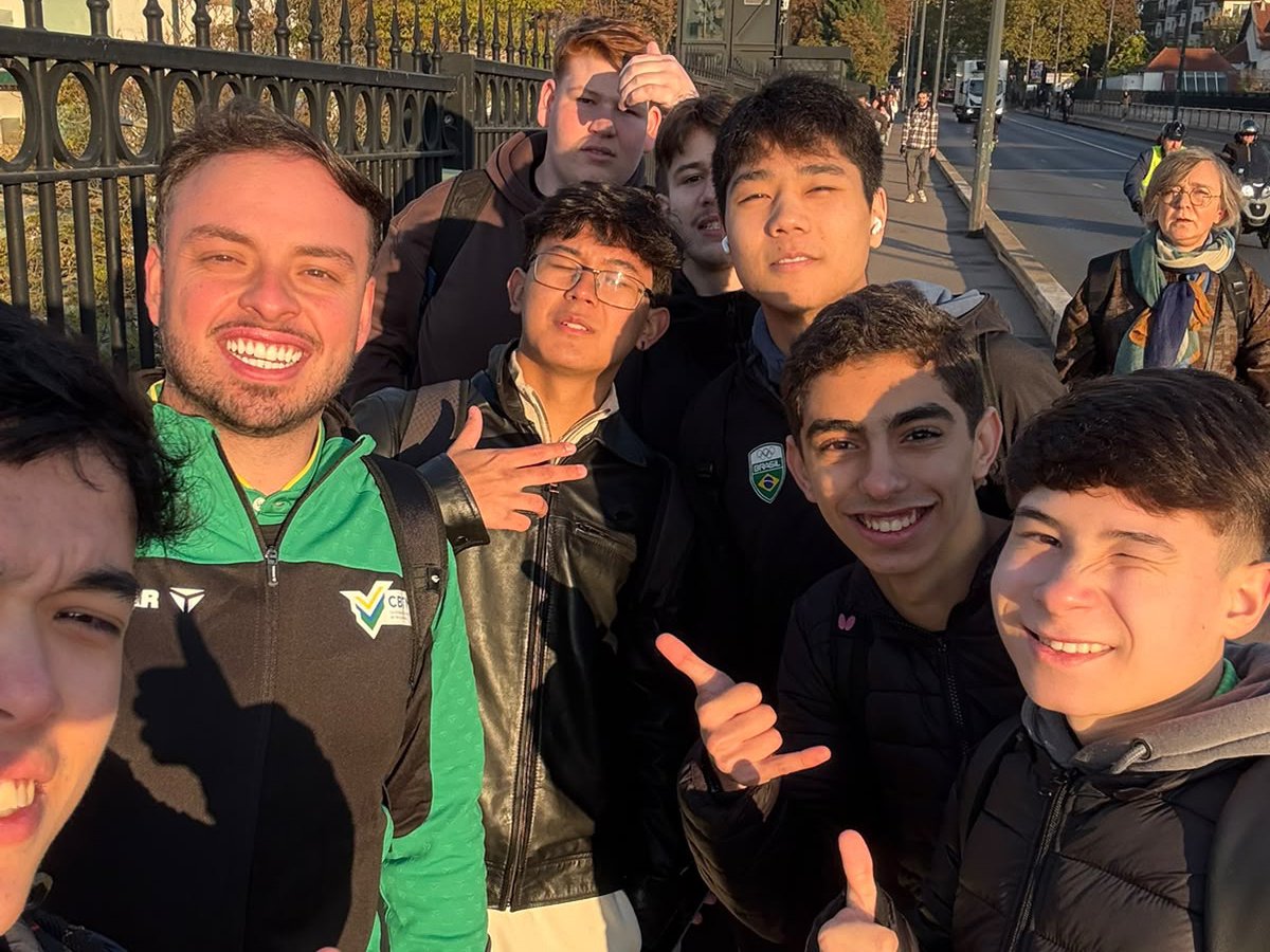 27-10 Técnico de Marília na França1